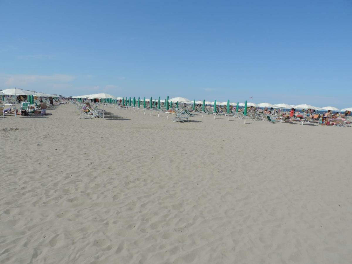 Victoria Mobilehome In Camping Mare E Pineta Lido di Spina Buitenkant foto