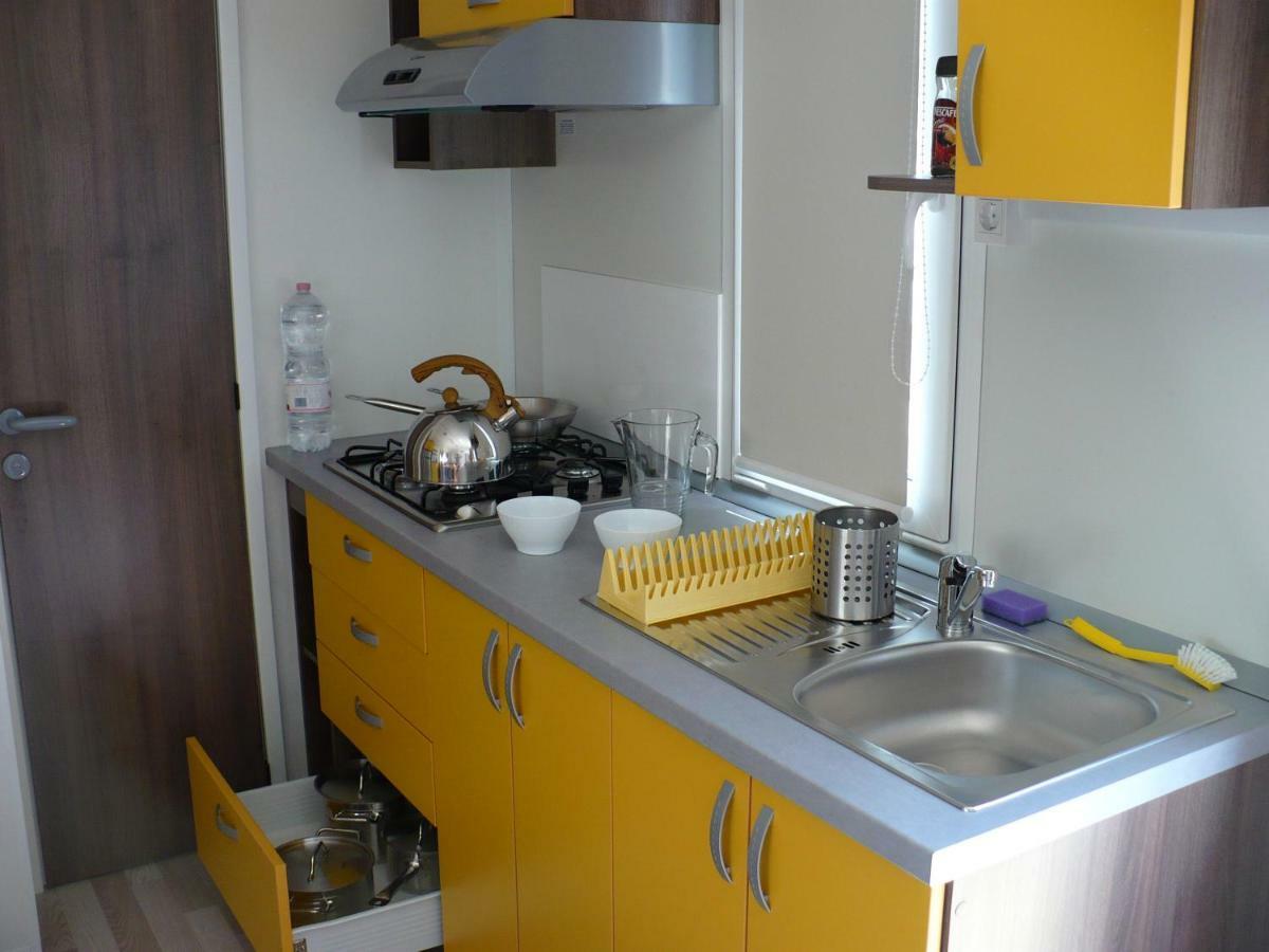 Victoria Mobilehome In Camping Mare E Pineta Lido di Spina Buitenkant foto
